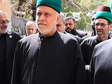 وفد العتبتين المقدستين الحسينية والعباسية يقدم التعازي لذوي ضحايا فاجعة الكوت
