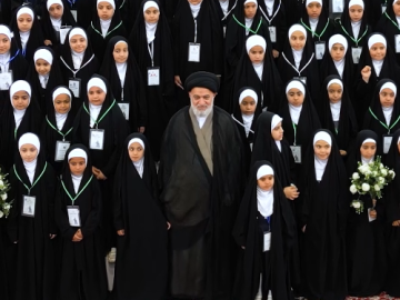اللجنة التحضيرية لحفل تكليف التلميذات تعقد اجتماعها الختامي للوقوف على آخر الاستعدادات