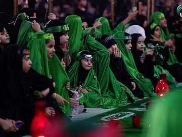وا رقيتاه .. يا أبه, أيتموني وأنا طفلة, فمن لليتيمة بعدك يا أبه