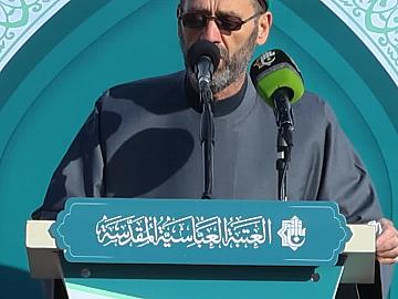 خريجات الجامعات العراقيةيؤدين مراسم زيارةأبي الفضل العباس(عليه السلام) ضمن حفل التخرج المركزي العاشر