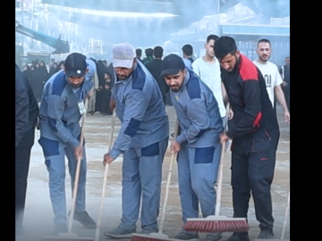 قسم الشؤون الخدمية ينفذ حملة لتنظيف شارع باب قبلة مرقد أبي الفضل العباس (عليه السلام)