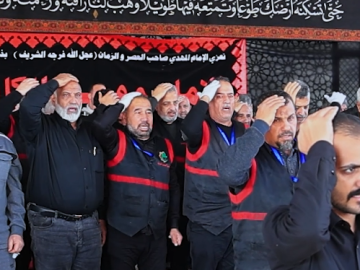 موكب العتبة العبّاسية المقدّسة يقيم مجلس عزاءٍ بذكرى شهادة الإمام الكاظم (عليه السلام) عند مرقده الطاهر..