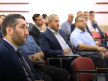 جامعة الكفيل تنظم دورة أساسية في التعليم الطبي بالتعاون مع شبكة زملاء الكلية الملكية البريطانية