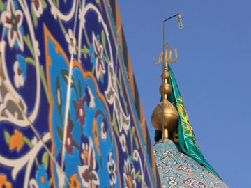 وسط أجواء ايمانية...المؤمنون يشاركون في قراءة دعاء الندبة بمقام الإمام المهدي (عجّل الله فرجه الشريف)