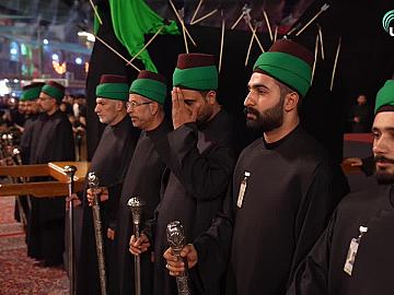 مراسيم رفع راية كريم أهل البيت الإمام الحسن المجتبى (عليه السلام) من بين الحرمين الشريفين