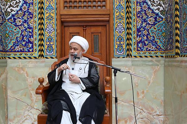 قسم الشؤون الدينية يواصل تقديم المحاضرات اليومية في صحن مرقد أبي الفضل العباس (عليه السلام)