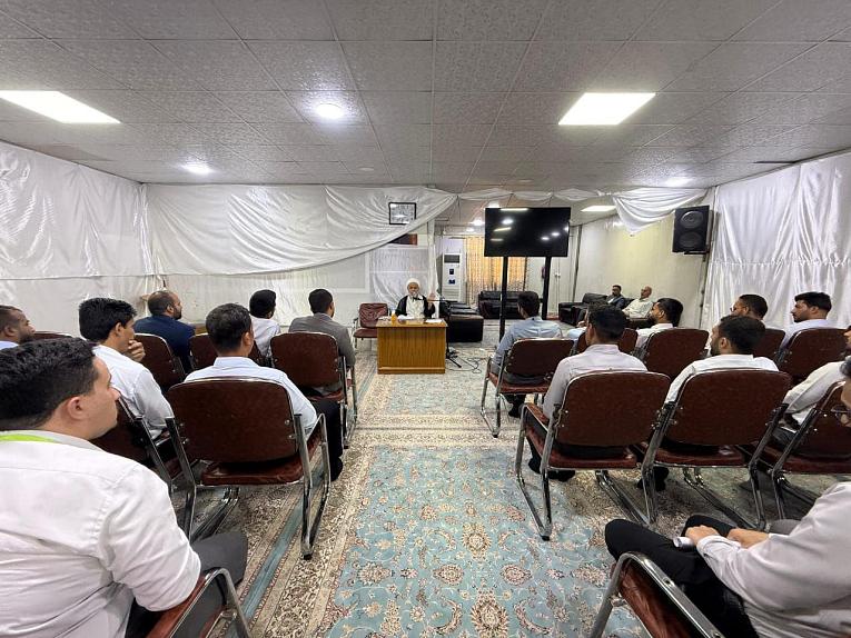 قسم الشؤون الدينية يلقي محاضرة أخلاقية لمنتسبي قسم الآليات الجدد في العتبة العباسية المقدسة